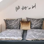 Tip! Grosszuegige Ferienwohnung Im Herzen Der Dresdner Neustadt